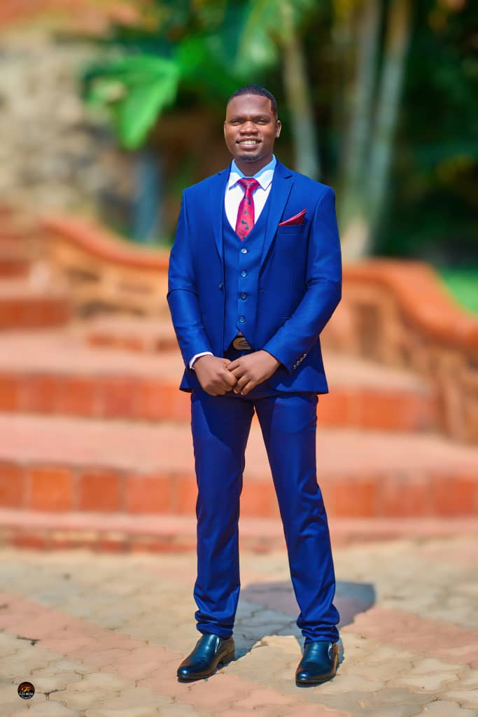 Mr. Azaya Silumande